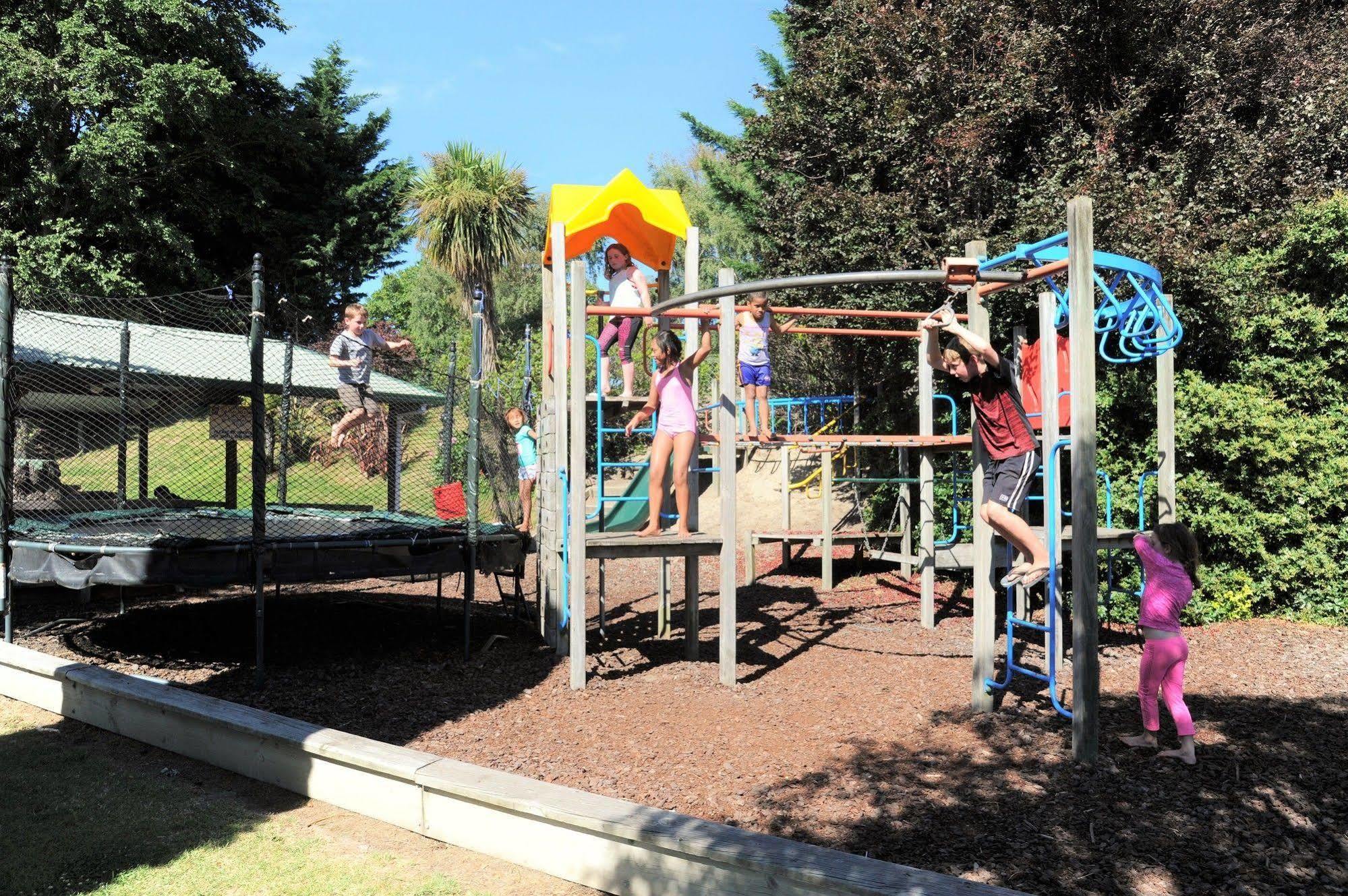Blenheim Bridges Holiday Park Kültér fotó